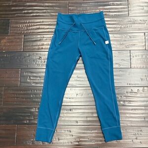 Vuori Women's Blue Leggings